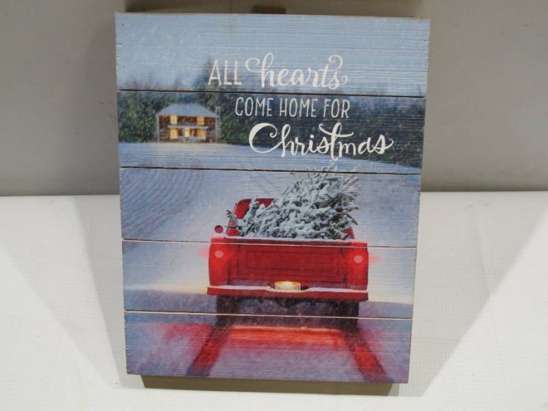 lot 872 image: NEW Hallmark All Hearts Come Home For Christmas Wooden TabletopWall Sign