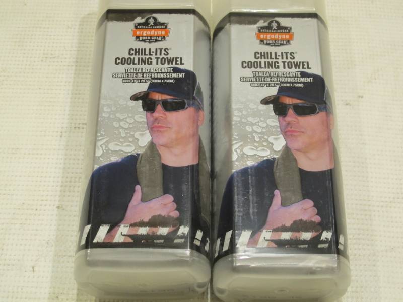 lot 889 image: NEW 2 Pack of Chill-Its 6602 Evaporative Cooling Towel - PVA - Gray