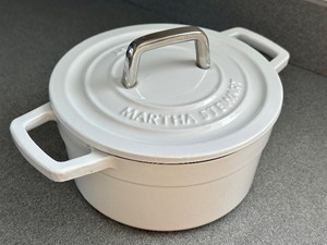 lot 33 image: Martha Stewart Two Quart Covered Stock Pot