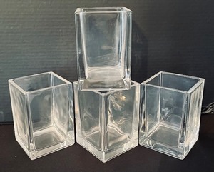 lot 87 image: Variety of Clear Glass Vases