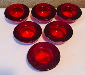 lot 106 image: Variety of Decorative Candle Holders