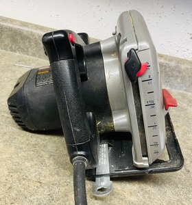 lot 129 image: Skilsaw