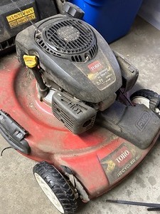 lot 116 image: Toro Brand Push Lawnmower