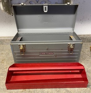 lot 132 image: Craftsman Toolbox with Tools