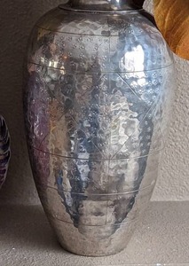lot 78 image: Pair of Decorative Floral Arrangements