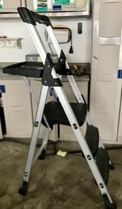 lot 142 image: Nice Lightweight Step Ladder
