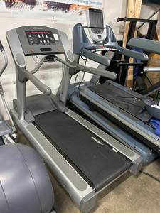 lot 6 image: Life Fitness Classic Integrity Treadmill