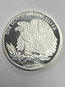 lot 7 image: 1oz .999 Silver Round