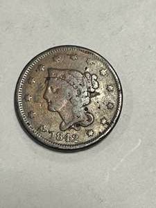 lot 43 image: 1842 Large Cent