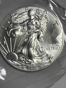 lot 51 image: 1oz 2017 .999 Silver Eagle