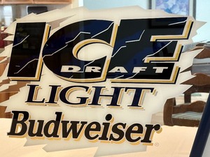 lot 114 image: Budweiser ICE Light Mirror
