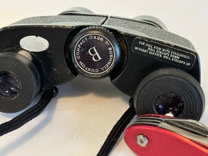 lot 116 image: Bushnell Binoculars and Columbia Utility Pocket Knife