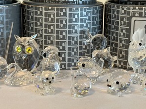 lot 122 image: Variety of Collectible Swarovski Figurines