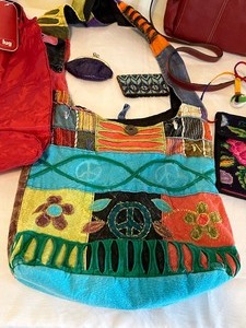lot 108 image: Fun Feminine Things