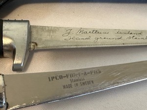 lot 16 image: Two Fishing Filet Knives