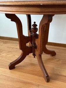 lot 2 image: Antique Parlor Table