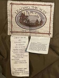 lot 134 image: Walls Camo Hunting Jacket
