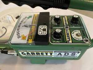 lot 200 image: Garrett Automatic Metal Detector System with Carrying Case