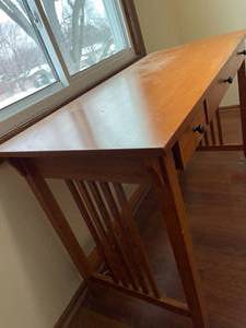 lot 220 image: Wooden Desk - Console Table with 2 Drawers