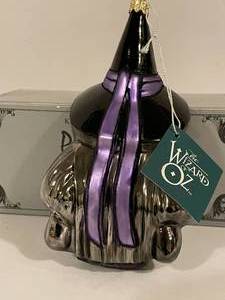 lot 238 image: Kurt S. Adler Polonaise Wizard of Oz Collection Wicked Witch Ornament