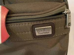 lot 263 image: American Tourister Luggage Carry On