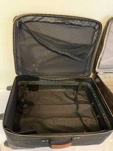 lot 280 image: 2 Luggage Pieces by American Tourister and Samsonite