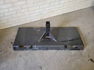 lot 273 image: NEW Skidloader 2 Receiver Hitch Plate - NO SHIPPING