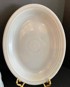 lot 8 image: Light Gray Fiesta Platter and 8 Dinner Plates