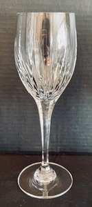 lot 29 image: 13 Crystal Stemmed Glasses