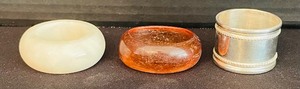 lot 39 image: Variety of  Marble, Glass and Silver Plated Napkin Rings