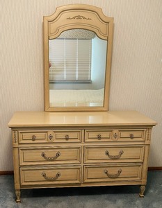 lot 18A image: Darling Vintage Dresser with Detachable Mirror