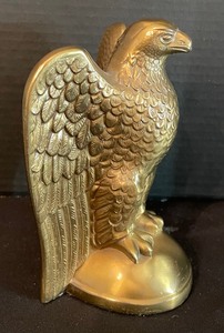 lot 55 image: Exquisite Solid Brass Eagle by F.M. Craftsman