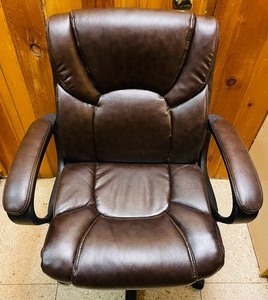 lot 64 image: Montessa II Office Chair