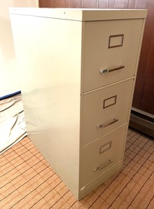 lot 92 image: Three Drawer Metal File Cabinet