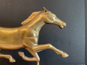 lot 119 image: Vintage Brass Horse on a Wooden Stand