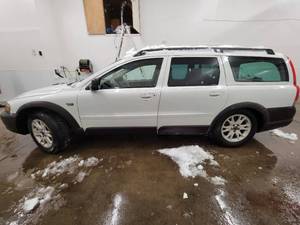 2004 Volvo XC70 Cross Country - AWD