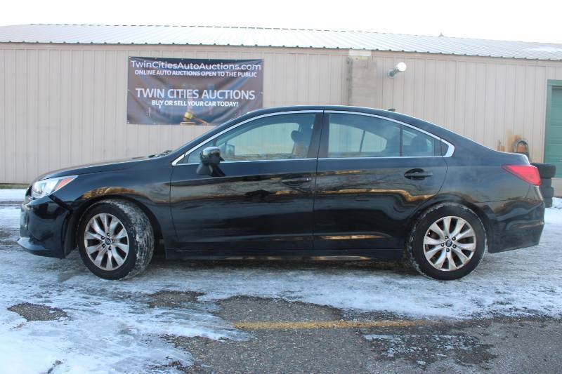 lot 11L image: 2017 Subaru Legacy Premium - AWD