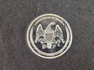 1oz .999 Fine US Flag Patriotic Round