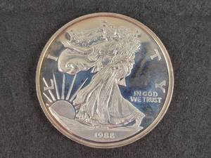 8oz .999 Fine Silver Walking Liberty Coin - Half Pound