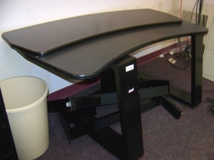 lot 4 image: Winsted Editing Desk
