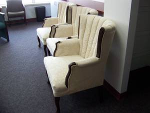 lot 5 image: Sitting Chairs (3)