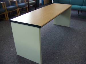 lot 12 image: Long DeskTable