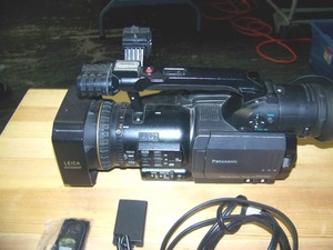 lot 44 image: Panasonic 3CCD MiniDV Camera with Remote Control and  AC Adapter  Charger