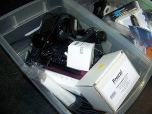 lot 62 image: Miscellaneous Chargers and Cables