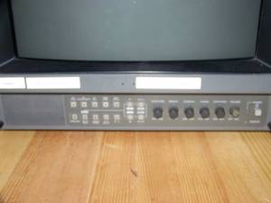 lot 95 image: 13 Sony Trinitron CRT Color Video Monitor