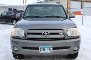 2006 Toyota Tundra Limited Crew Cab 4X4 - 2 Owners -