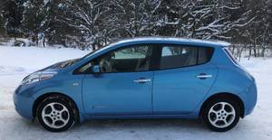 lot 2 image: 2012 Nissan Leaf SL