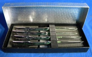 lot 12 image: Great Blades Carvell Hall Knife Set 4 piece