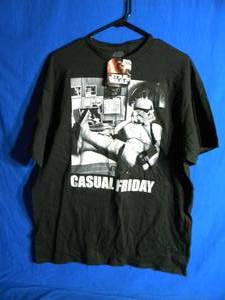 lot 43 image: Star Wars Casual Friday T shirt