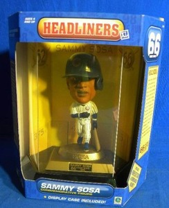 lot 63 image: Bobble Head of Sammy Sosa